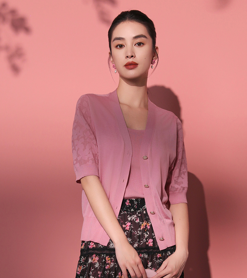 2025 Spring/Summer New Elegant Series Elegant Hollow Carving Jacquard Short-sleeved Knit Cardigan