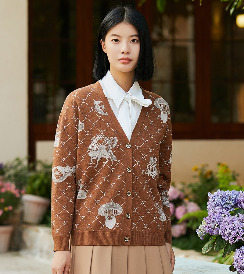 2023 Autumn and Winter New Casual Series Fashion Retro All-match Old Flower Knitted Cardigan