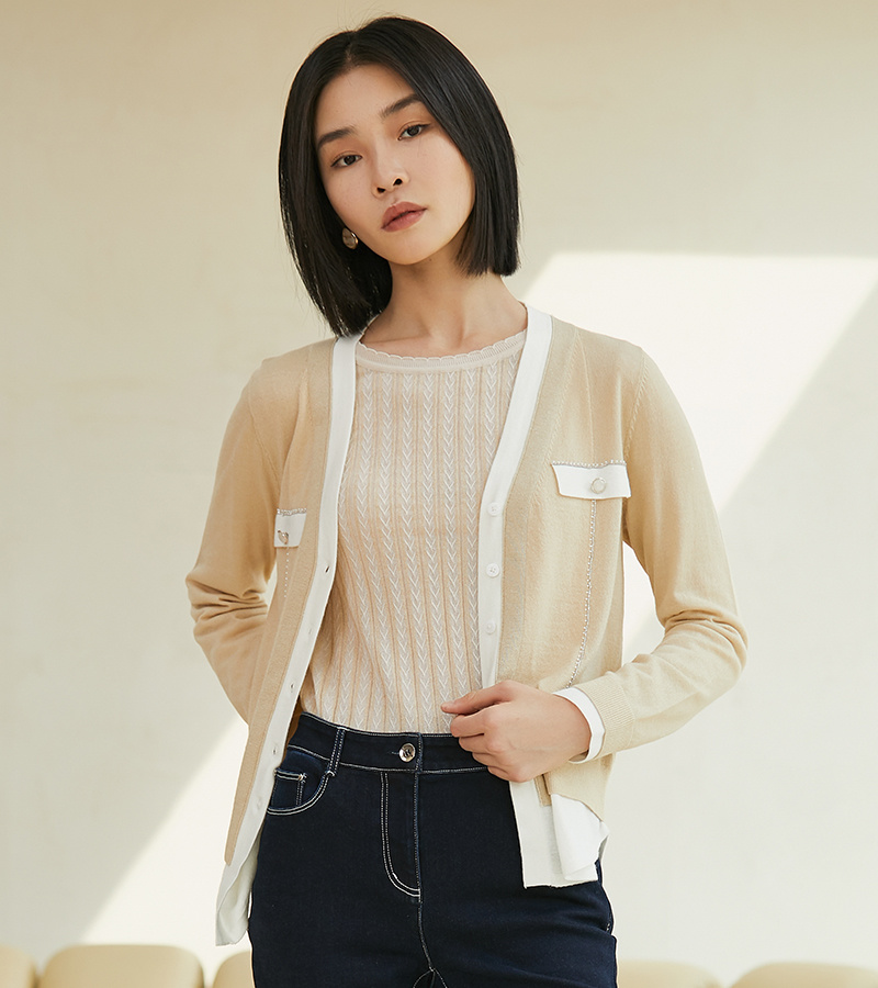 Autumn 2022 New Elegant Series V-neck Pullover Thin Fake Two-piece Sweater