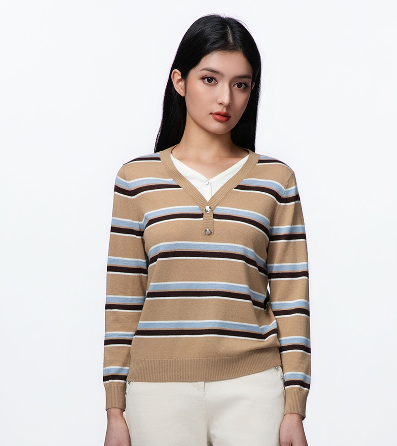 2025 Autumn and Winter New Casual Series Classic Intellectual Faux Two-Piece Knit Sweater