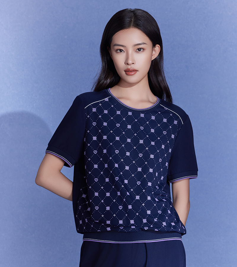 2025 Spring/Summer New Arrivals Casual Series, Age-Reducing Fashionable Round Neck Printed Blouse