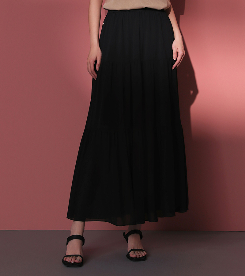 2025 Spring/Summer New Elegant Series French High-Waisted Slim Fit Buttoned A-line Cake Half Skirt
