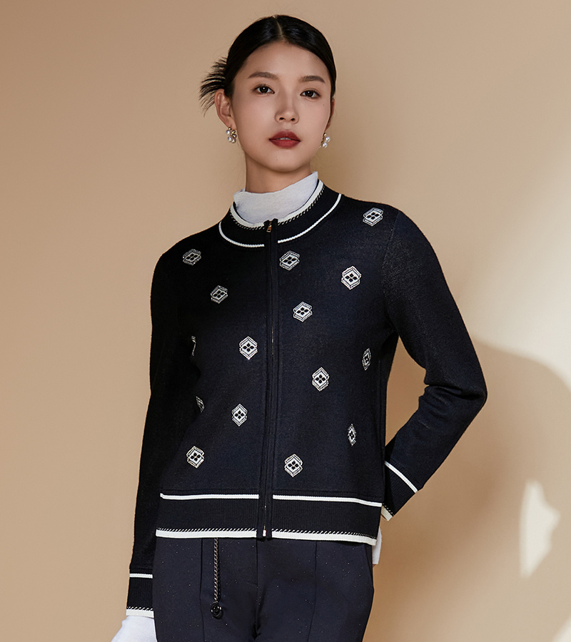 2024 Autumn/Winter New Elegant Series Casual Checkered Jacquard Round Neck Knitted Cardigan