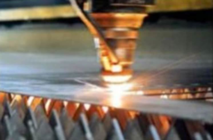 What Materials and Processing Technologies Are There for Stainless Steel Plates?