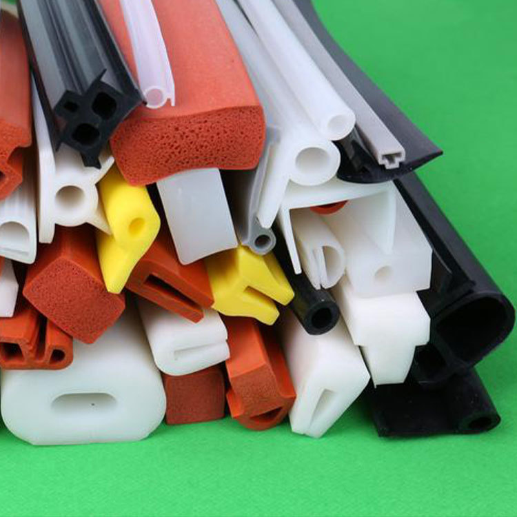 Silicone foam sealing strip