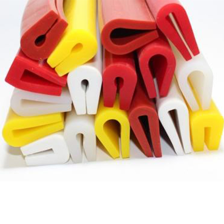 Silicone foam sealing strip