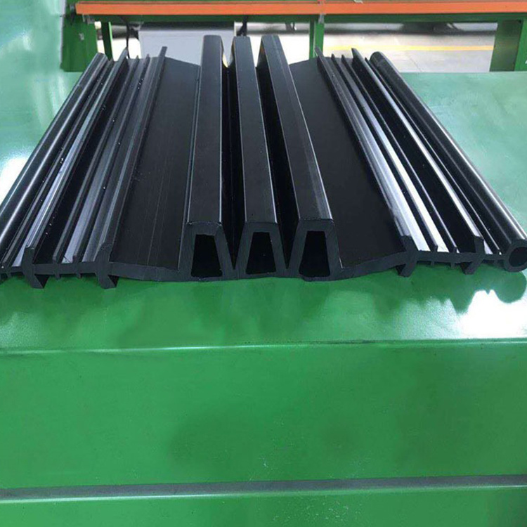 Уплотнительная лента epdm