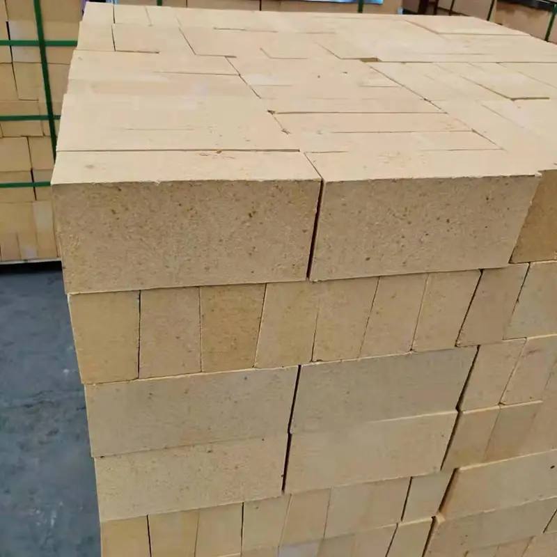 High alumina refractory brick