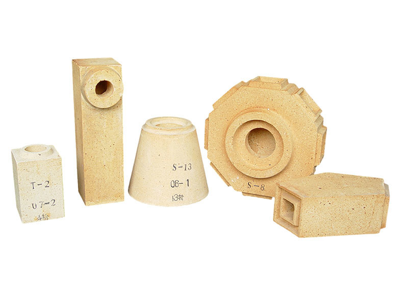 Refractory products for casting