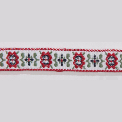Nom Laces