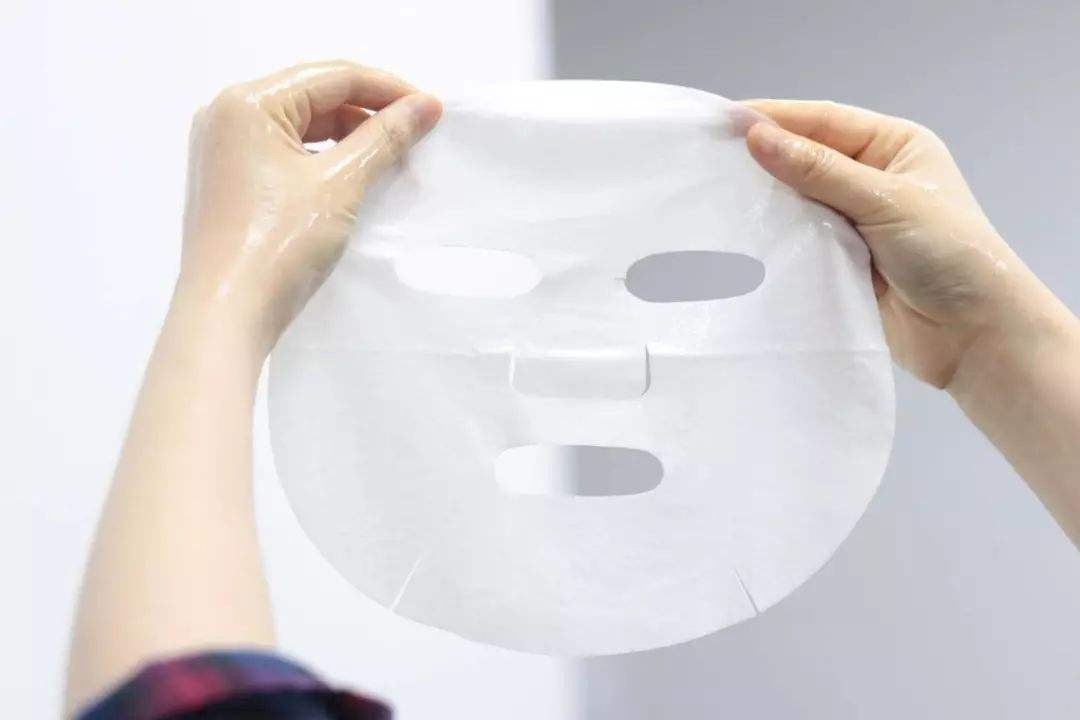 Facial mask material: Is the rise of natural ingredients a real demand of consumers?