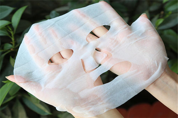 Isn’t durable and environmentally friendly dry wipe material choice in modern life?