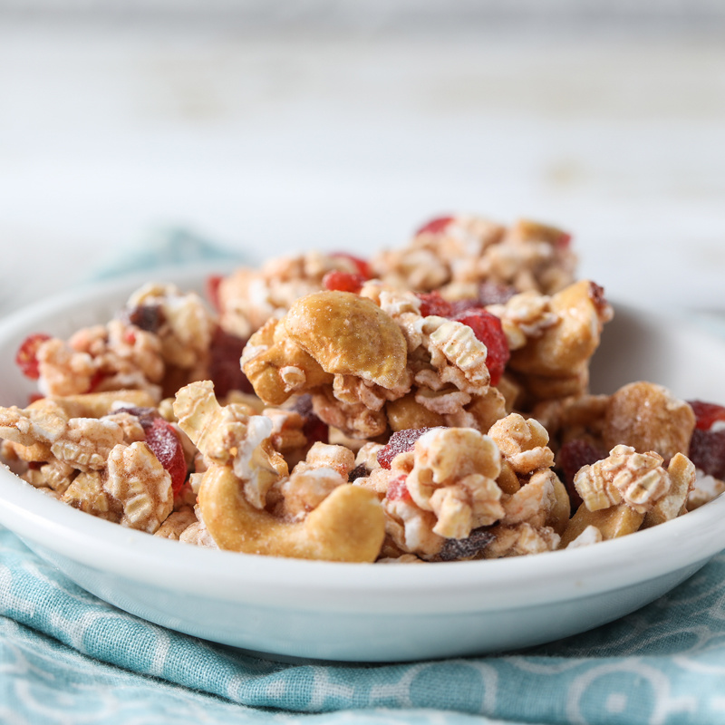 Golden Fruit Mixed Fruity Cashew Blended Brown Rice Crisp (Stir Fried Food)