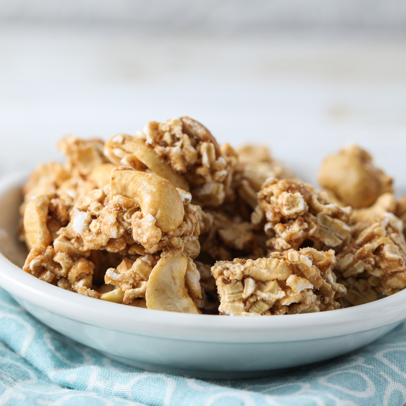 Caramel Flavor Cashew Blended Brown Rice Crisp (Stir-fried Food)