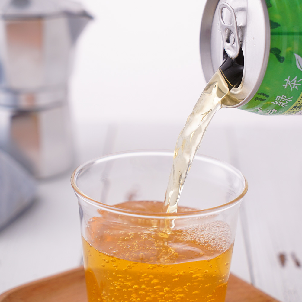 藤美嘉緑茶飲料