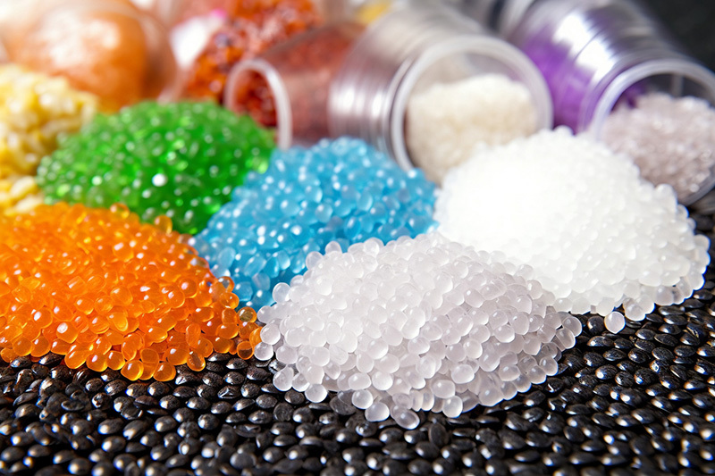Matching relationship between pigments, plastic raw materials and additives