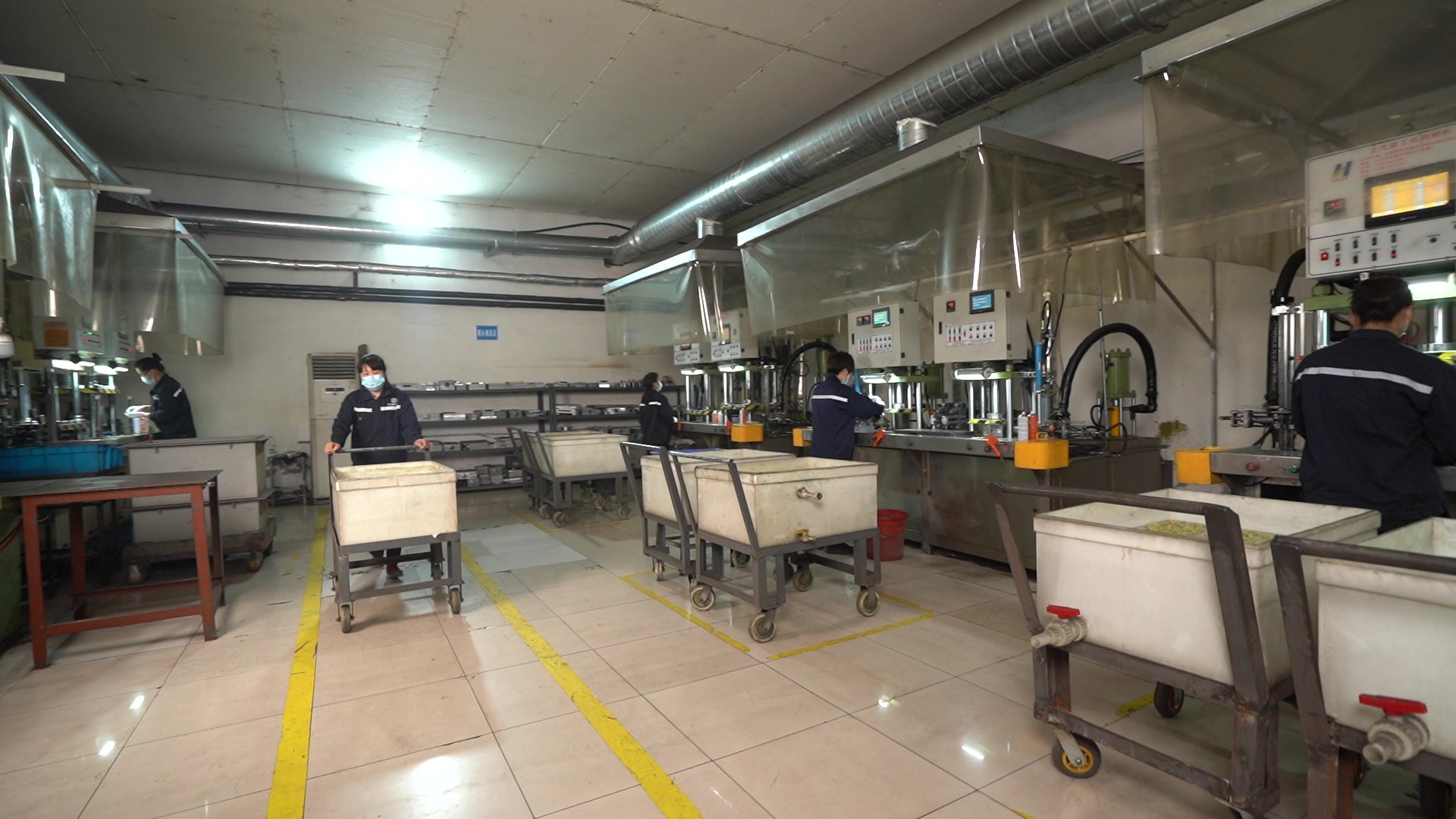 4. Wax shooting machine