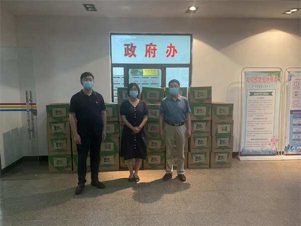 【共同防疫】江蘇萬順集團向揚州市丁溝鎮(zhèn)捐贈一批防疫物資