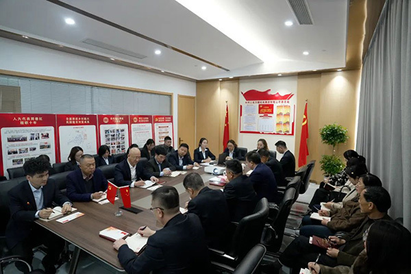 萬(wàn)順集團(tuán)召開(kāi)在揚(yáng)各部門(mén)負(fù)責(zé)人會(huì)議，傳達(dá)學(xué)習(xí)貫徹全國(guó)兩會(huì)精神