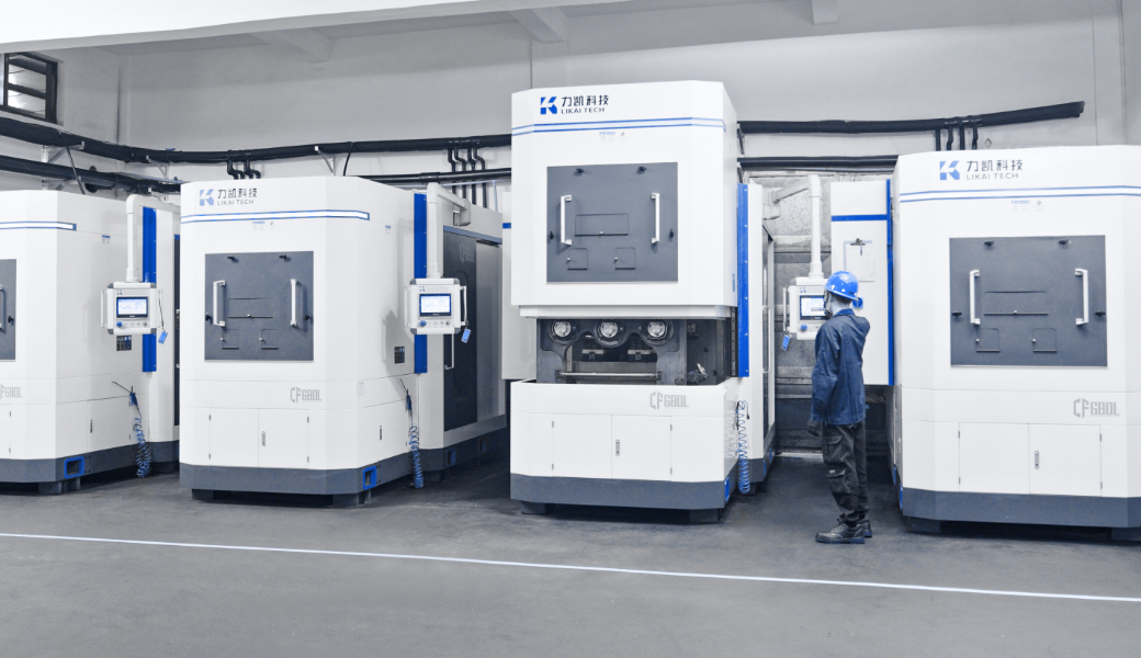 Multi-wire cutting machine Multi-wire cutting machine