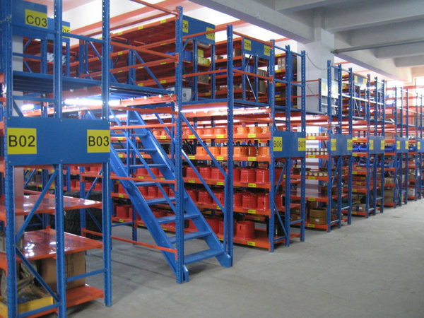 Different hole types of storage racking columns in the load-bearing capacity of each different