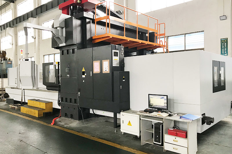  Gantry machining center - CNC milling machine 2 
