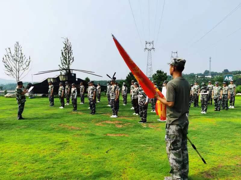增長信心向前看，練好內(nèi)功加油干丨安徽硅寶軍事拓展訓(xùn)練圓滿結(jié)束！