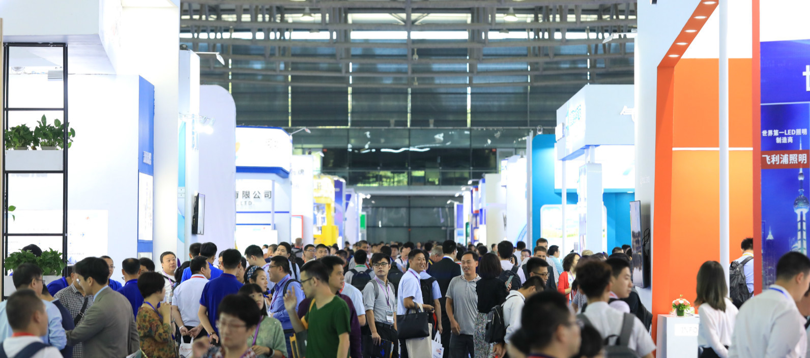 公司參加2012年第十五屆中國國際膠粘劑及密封劑展覽會第七屆中國國際膠粘帶與標簽展覽會