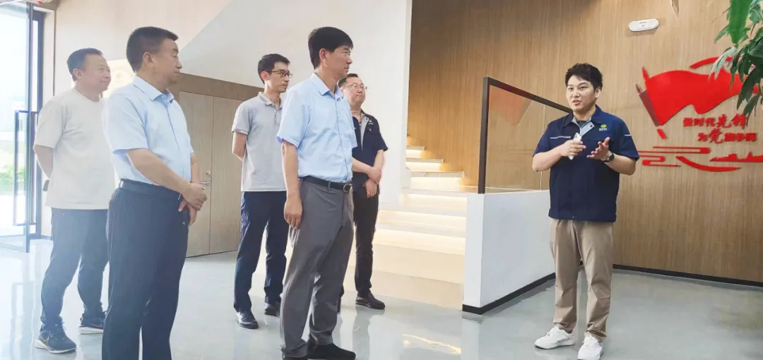 省政府國(guó)資委黨委委員、副主任劉銀志到金渠集團(tuán)調(diào)研