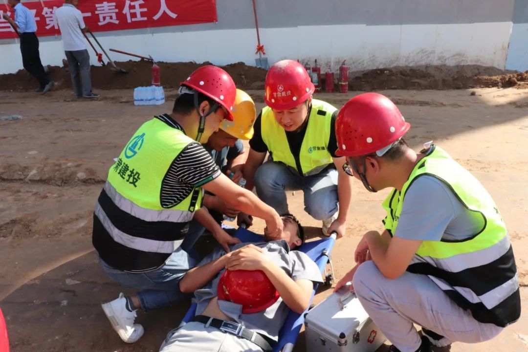 金渠置業(yè)公司開展2022年“安全生產月”啟動儀式暨防汛消防應急演練