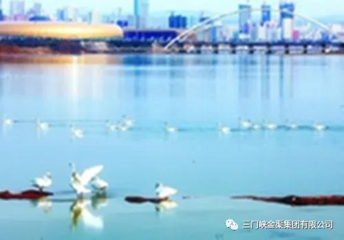 劉南昌就經(jīng)濟轉(zhuǎn)型文化產(chǎn)業(yè)發(fā)展強調(diào)努力使更多產(chǎn)業(yè)項目插上文化的翅膀