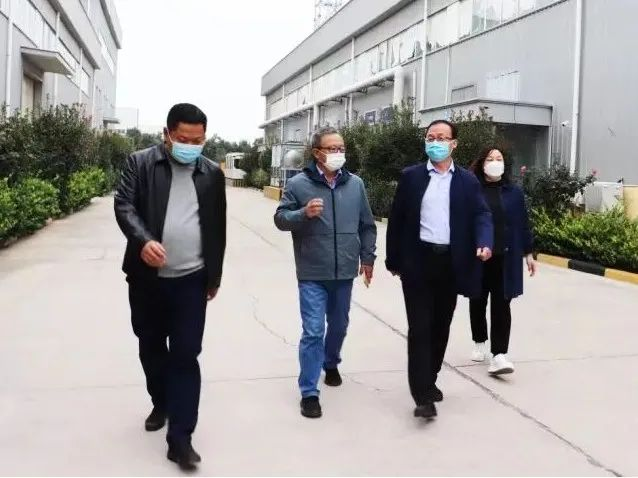 市委常委、常務副市長萬戰(zhàn)偉到金渠金銀精煉有限公司檢查指導工作
