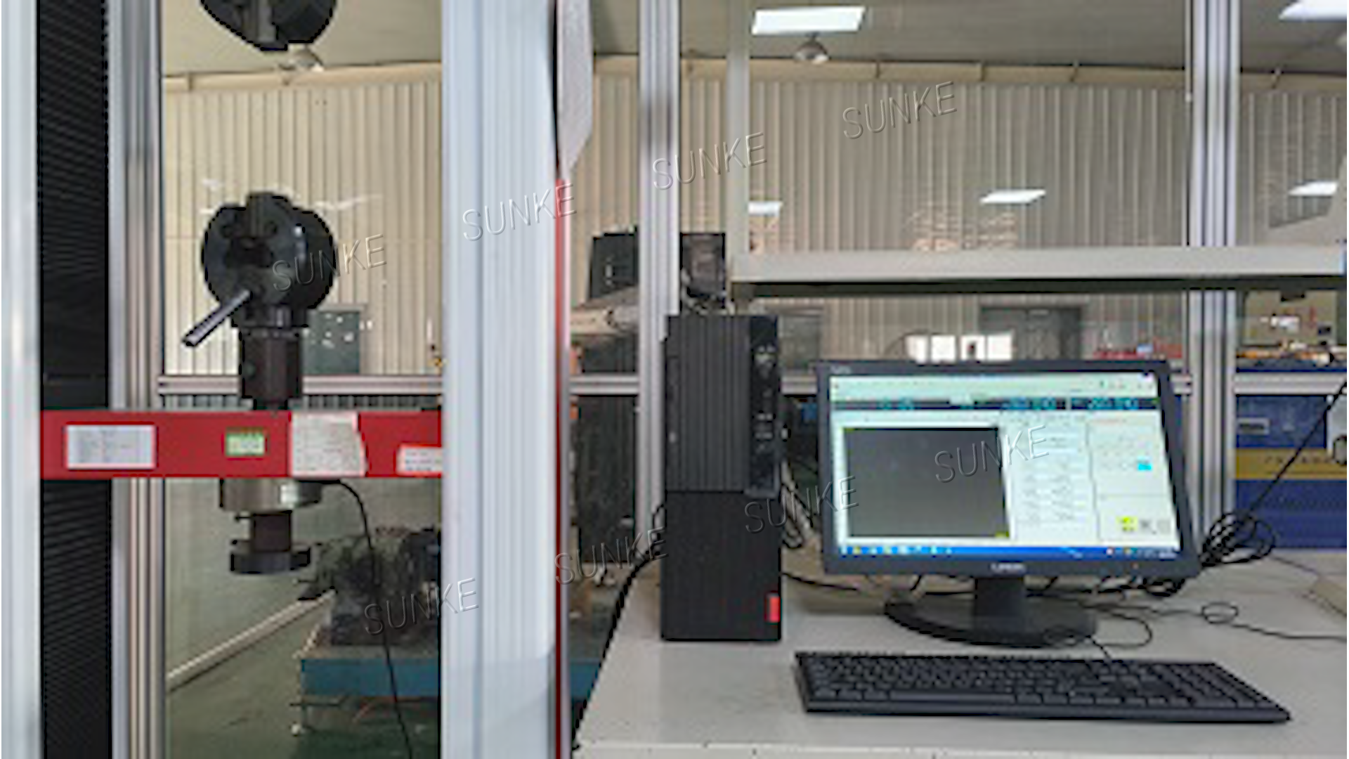 Universal material testing machine