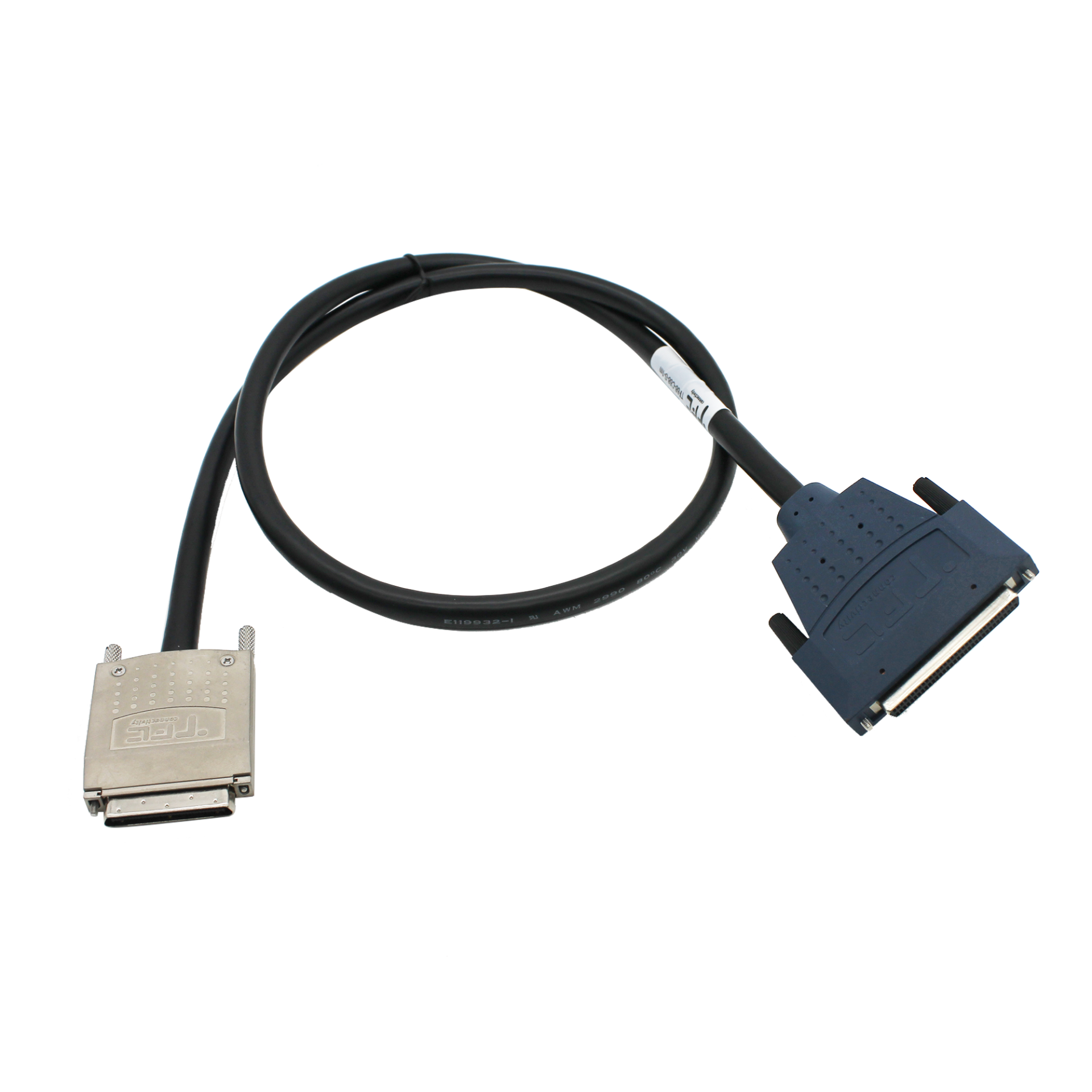 TF68-C68-S-0.5m VHDCI68公头转SCSI68母头，双绞线，屏蔽电缆