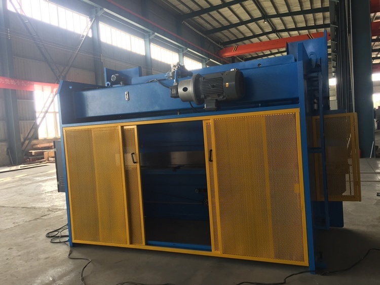 Understanding Industrial Press Brakes: A Key Component in Metal Fabrication Understanding Industrial Press Brakes: A Key Component in Metal Fabrication
