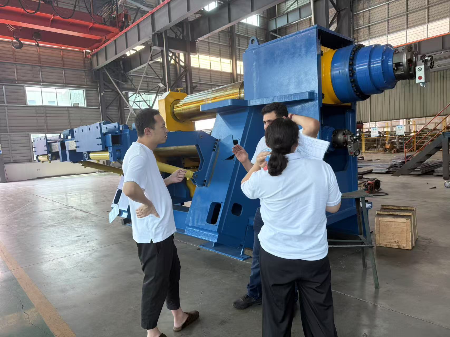Indian Clients Visit Rbqlty Machinery Factory on 4-Roller Plate Bending Machine