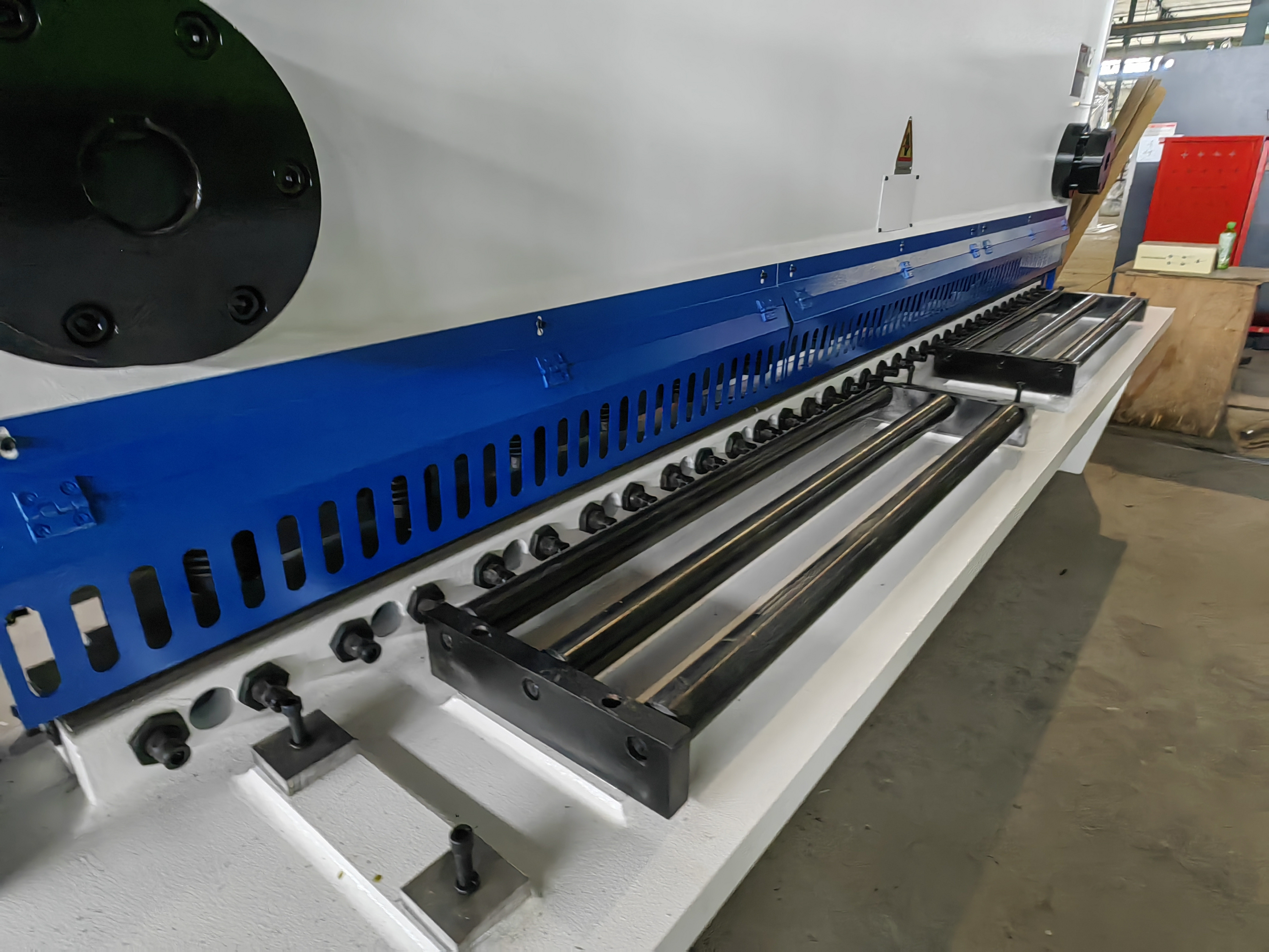 Innovative Applications of CNC Hydraulic Press Brakes in Diverse Industries Innovative Applications of CNC Hydraulic Press Brakes in Diverse Industries