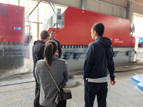 Bienvenue aux clients d'Ouzbékistan pour visiter l'usine Rbqlty.