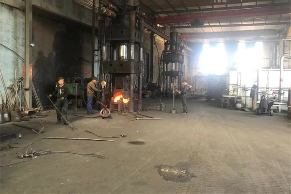 Заводской склад