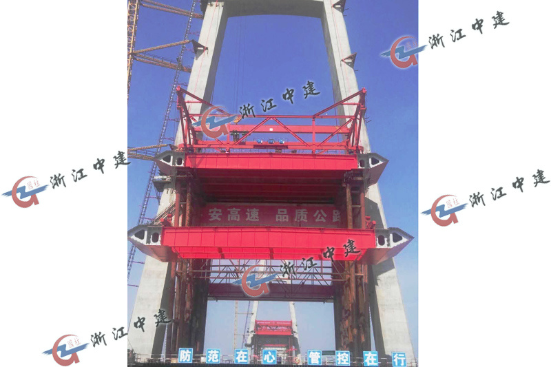 200T deck crane of Wenzhou Feiyunjiang Bridge