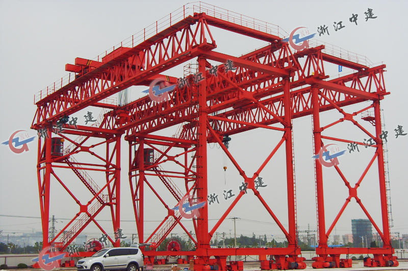 120T portal crane (variable bridge erecting machine) of China Railway 20th Bureau