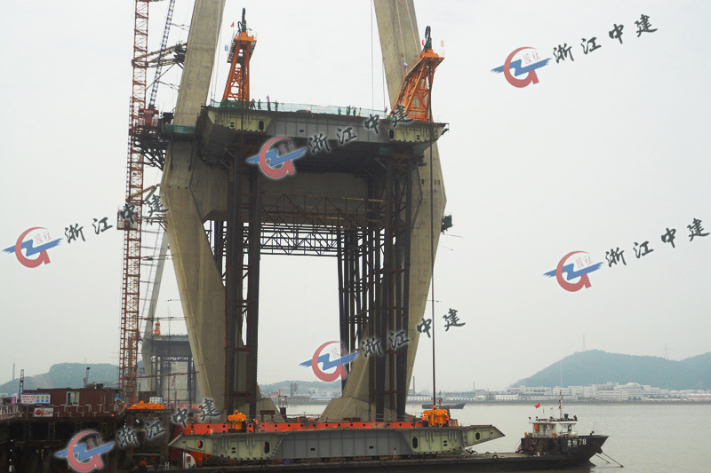 Taizhou Jiaojiang Bridge Project, 500T deck crane