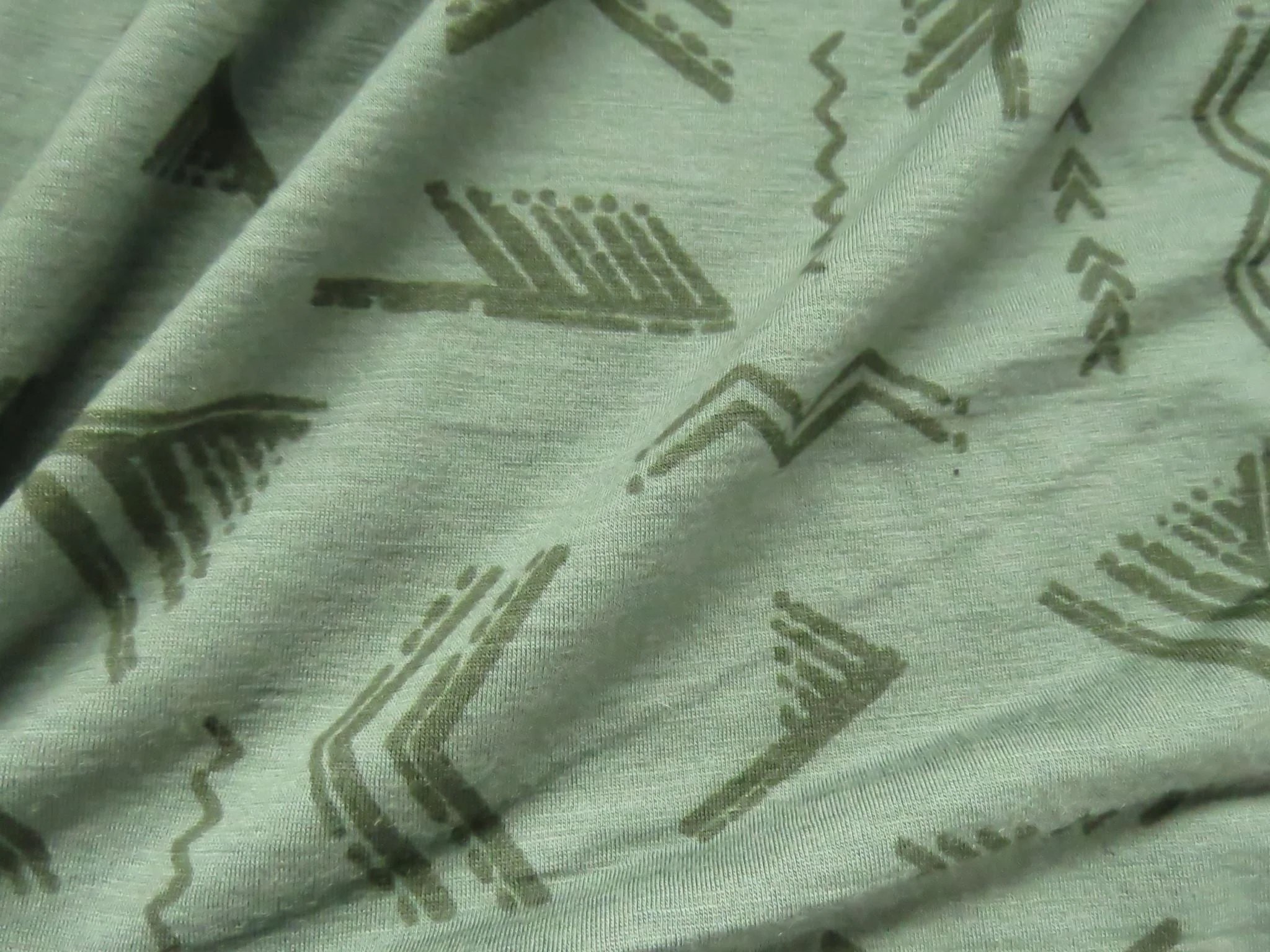 The Luxurious Appeal of 100% Merino Wool Single Jersey: A Guide for Professionals