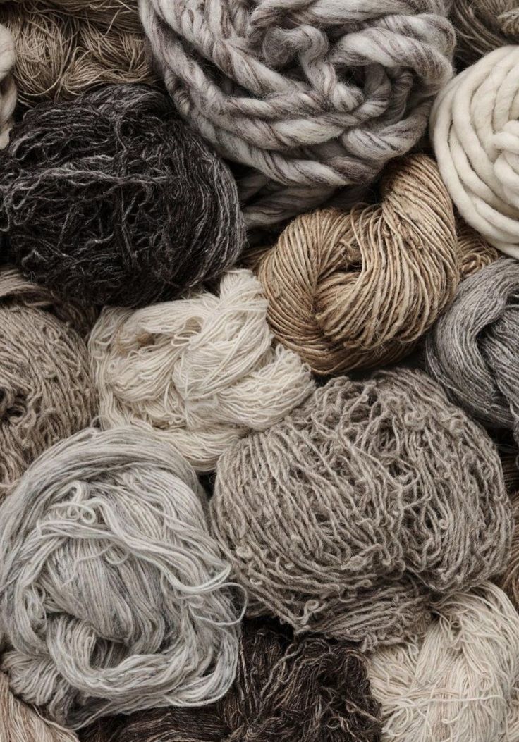 Exploring High Gauge Knitted Stretch Fabrics: Versatility and Benefits