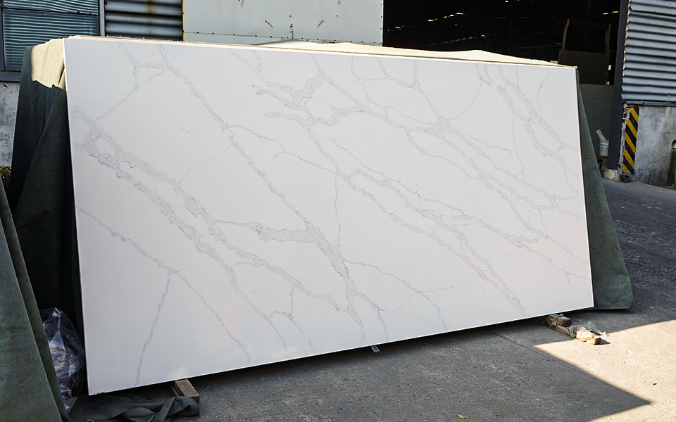 Quartz Calacatta Slab RH6177