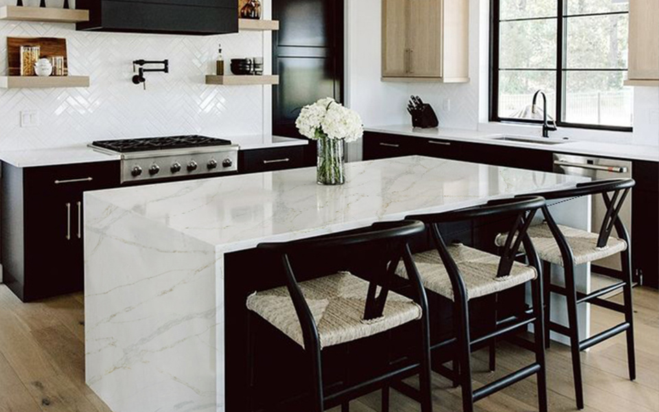 Quartz Calacatta Slab RH8235