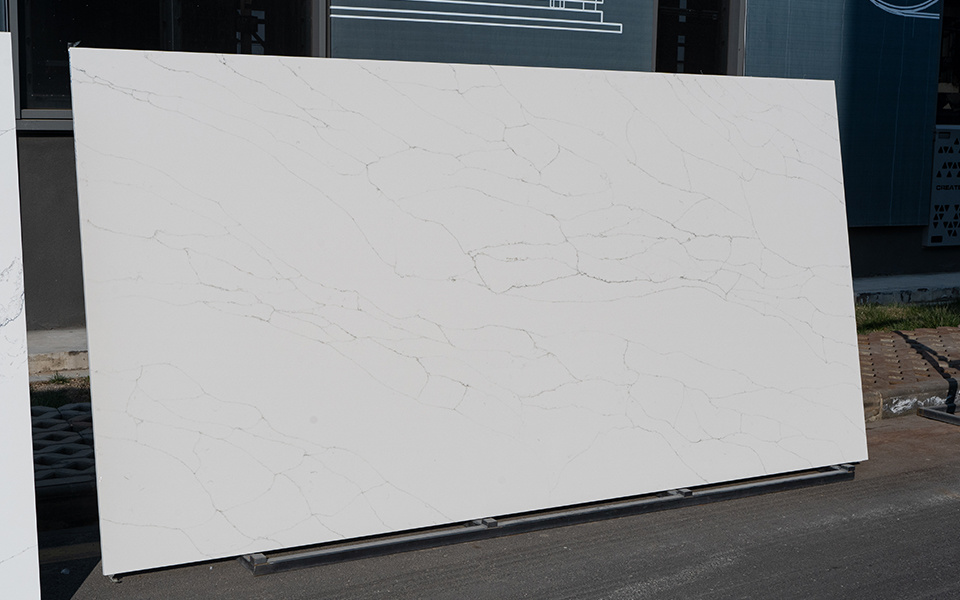 Quartz Calacatta Slab LY3003