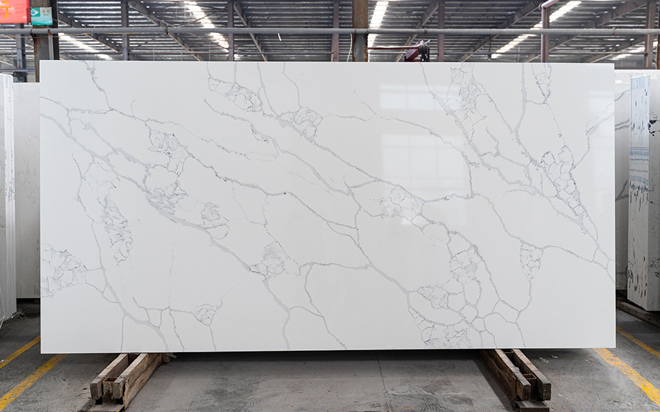 Calacatta Quartz Slab 1010