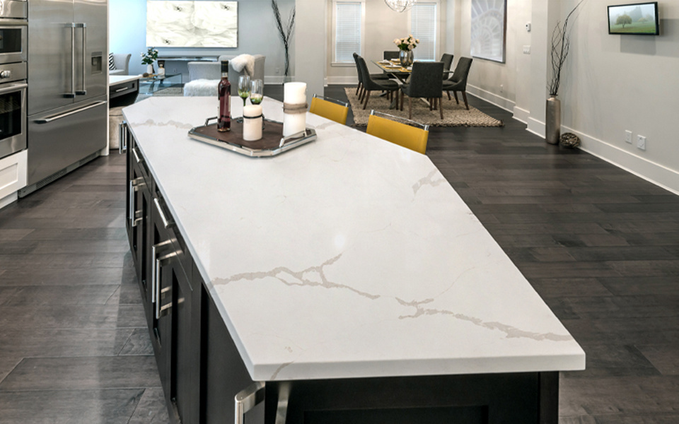 Calacatta Quartz Slab 1011