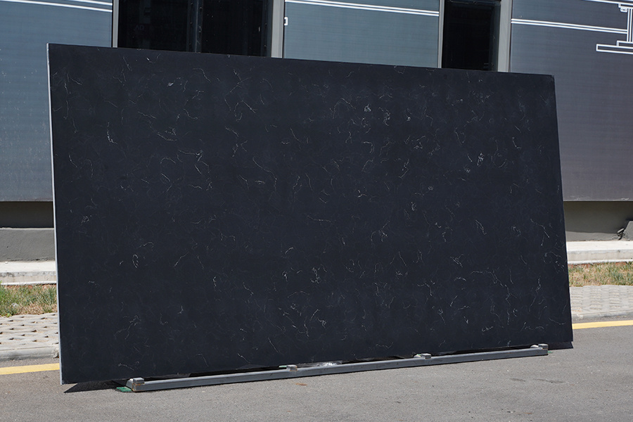 Quartz Calacatta Slab C15